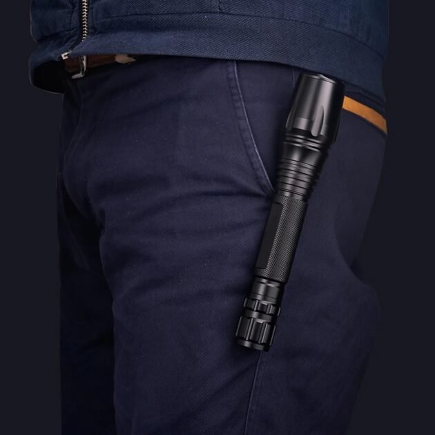 مصباح يدوي فائق السطوع عالي الجودة بدرجات ضوء مختلفة X-BALOG T6 LED FlashLight Rechargable with Multi-Light Mode BL-8668