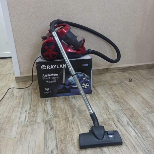 Aspirateur RAYLAN 1600W très puissant