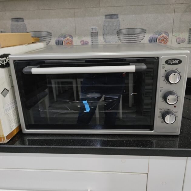 Four électrique XPER 52L ventilé avec éclairage intérieur et tourne broche