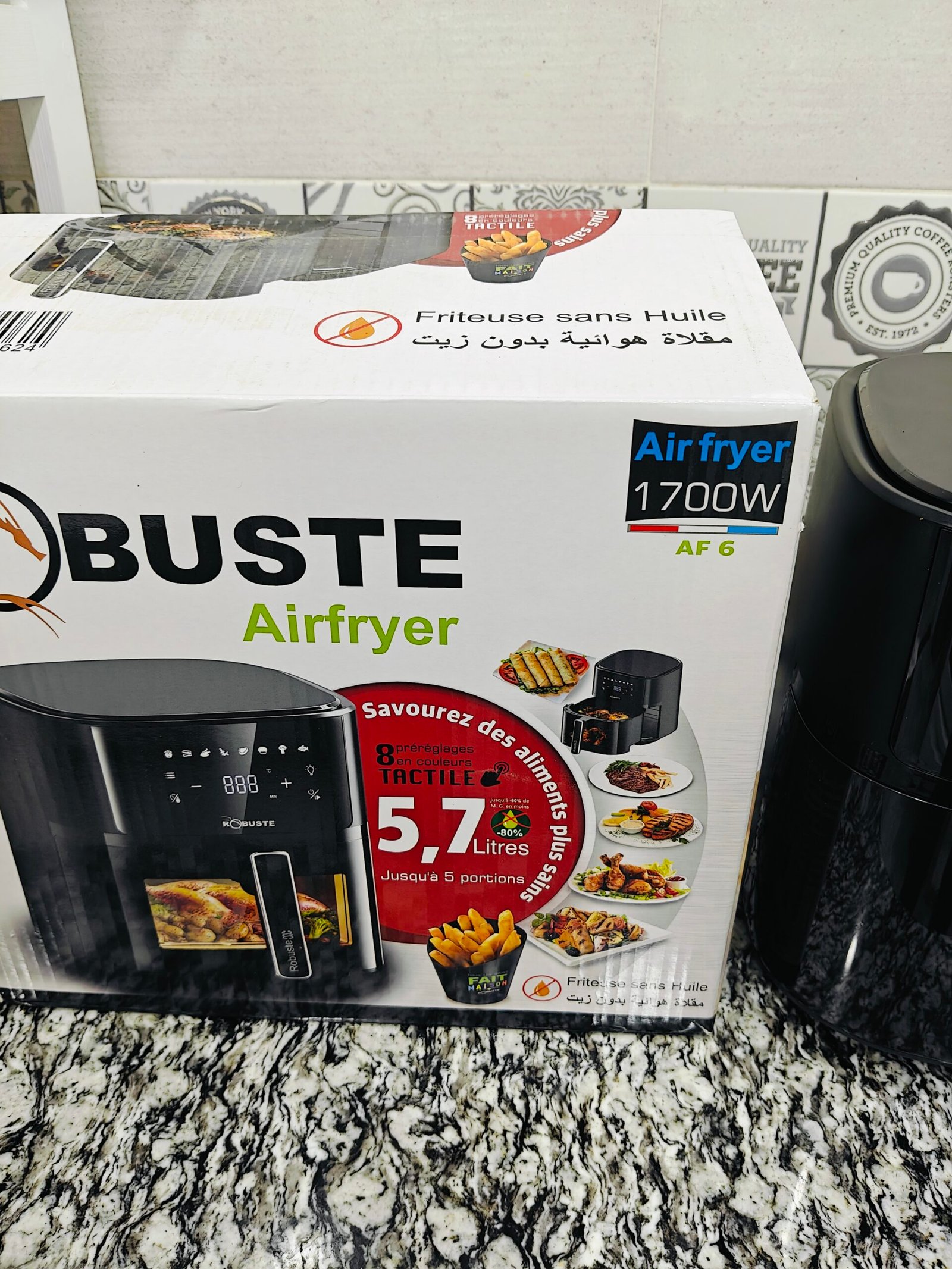 Friteuse sans huile Airfryer 5,7 litres 1700W ROBUSTE Originale avec 8 prereglages et une lampe Avec Fenêtre Visible – Image 4